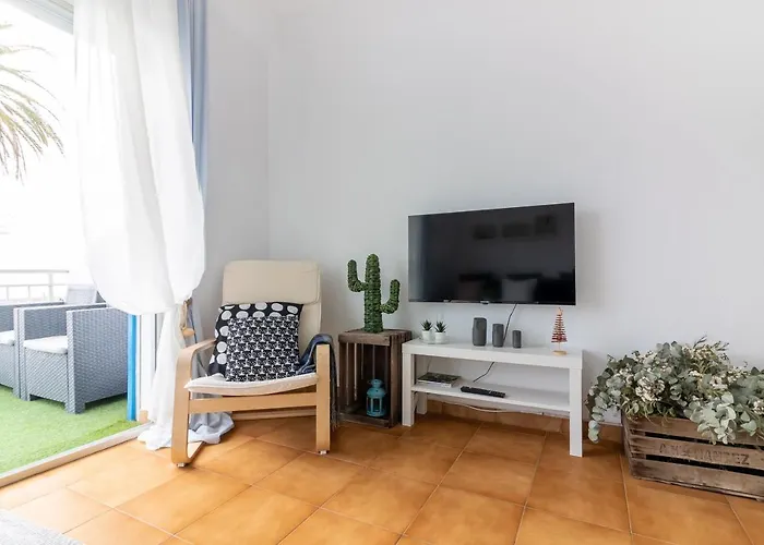 Sea & Wave Pedregalejo Beach Apartment